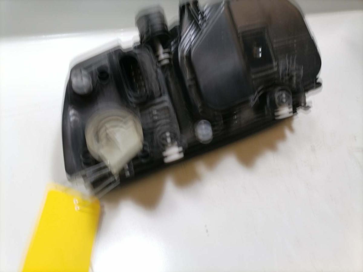 Skoda Fabia 6Y Scheinwerfer rechts Halogen Chromhintergrund Bj.2005